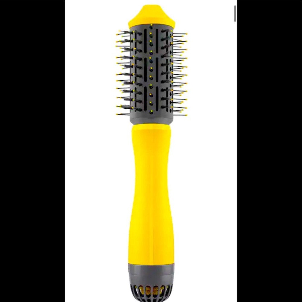 Drybar double shot oval blow dry brush - in box .